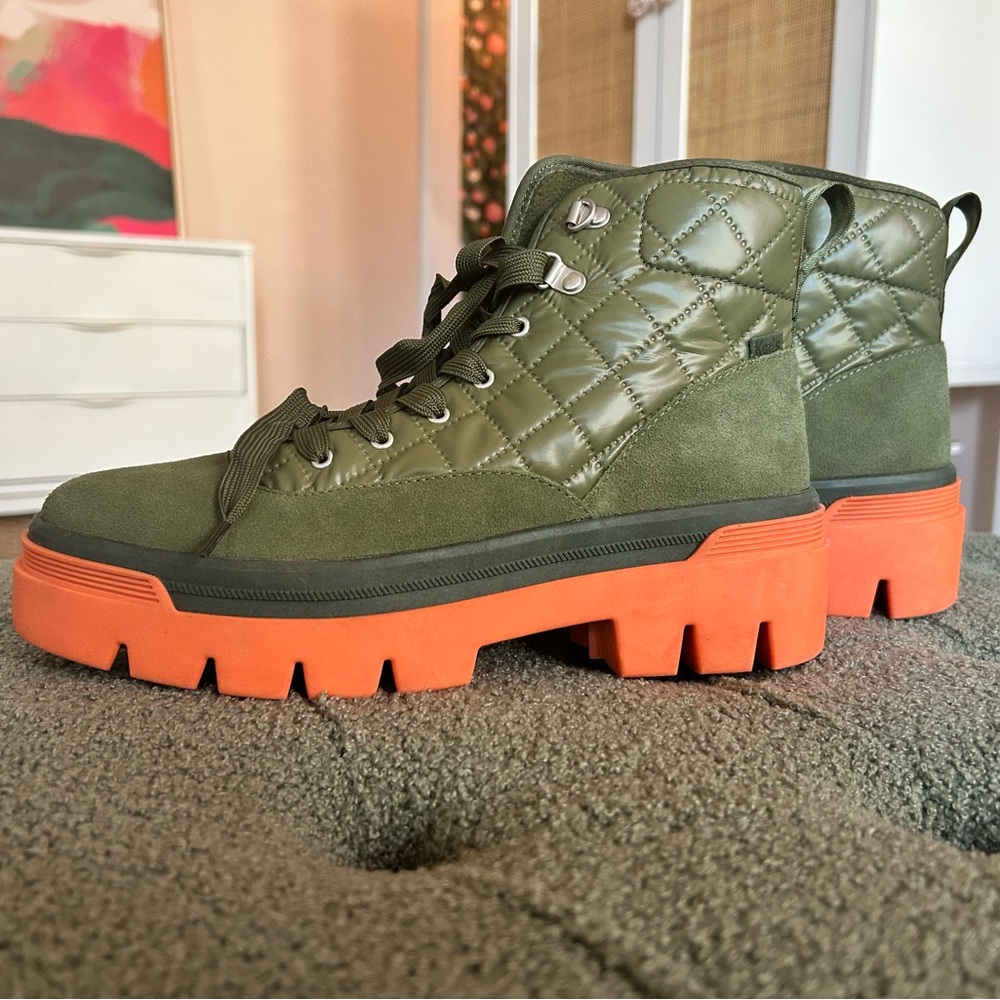 BRAND NEW NO BOX - KEDS Olive Green Quilted Women's Boots with Orange Soles